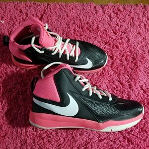 Girls Nike's